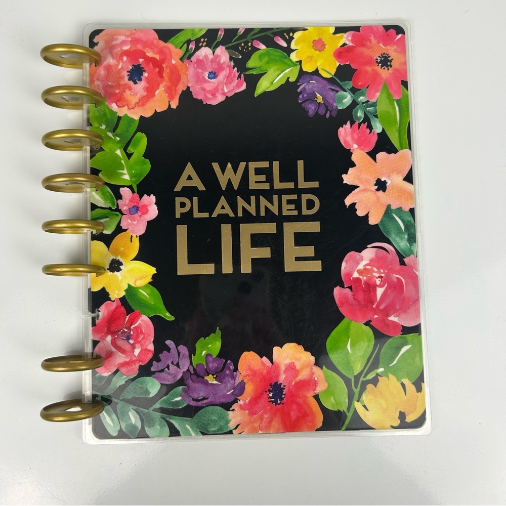 ⭐️The Happy Planner Create 365 a well planned life black floral planner cover